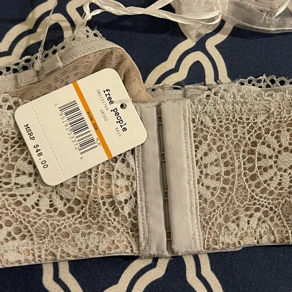 Free People Starla Bralette - Picture 6 of 7